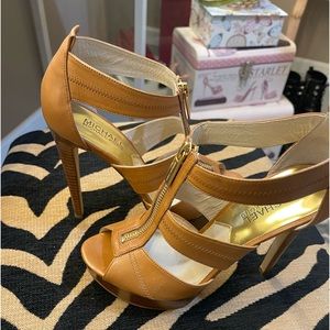 Size 7 Michael Kors worn once.